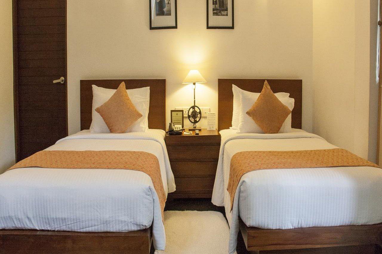 Colombo Court Hotel & Spa Exteriör bild