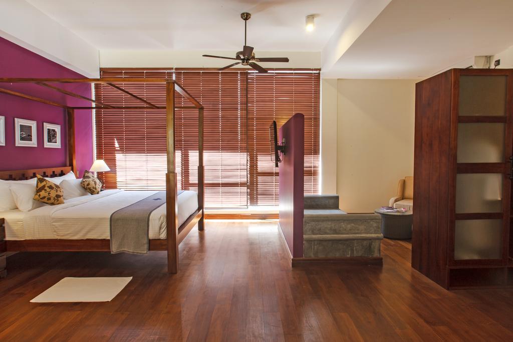 Colombo Court Hotel & Spa Exteriör bild