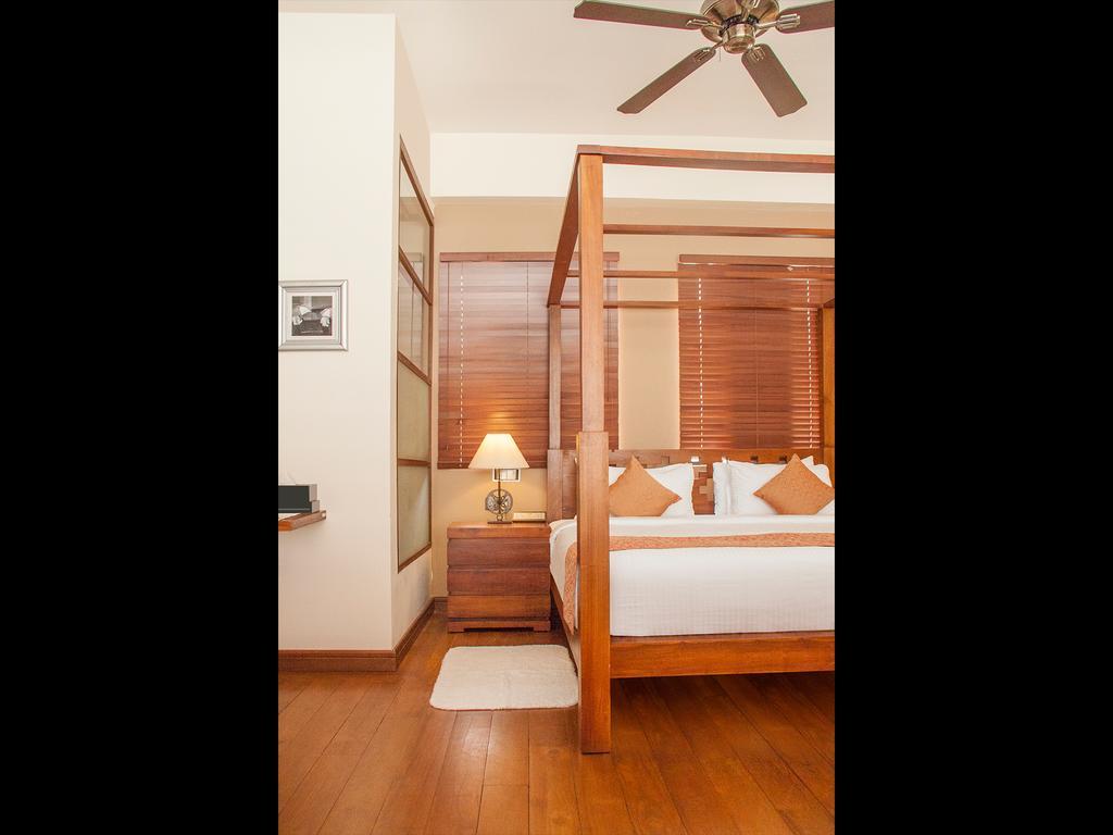 Colombo Court Hotel & Spa Exteriör bild