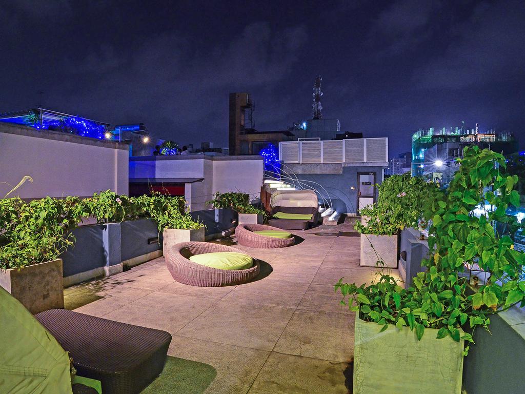 Colombo Court Hotel & Spa Exteriör bild