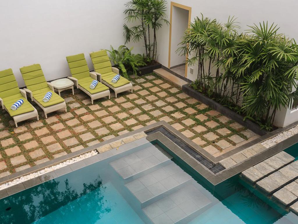 Colombo Court Hotel & Spa Exteriör bild